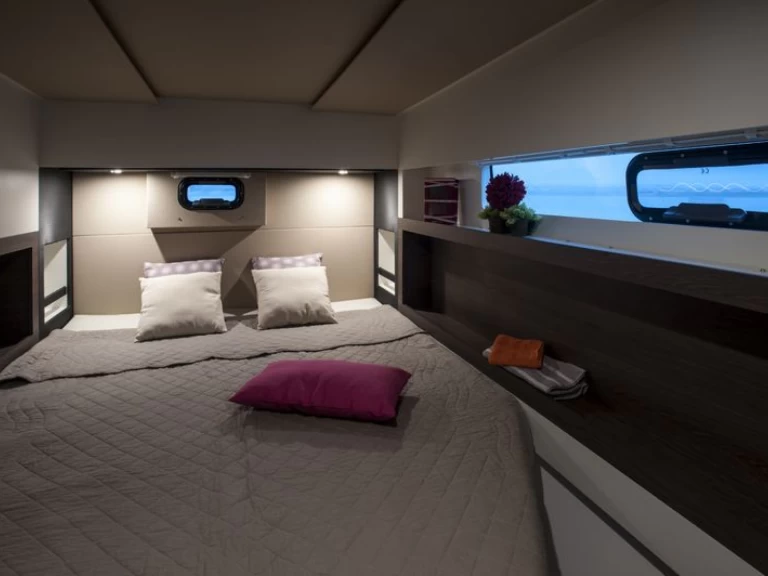 Catamaran à louer à Anse Marcel au meilleur prix