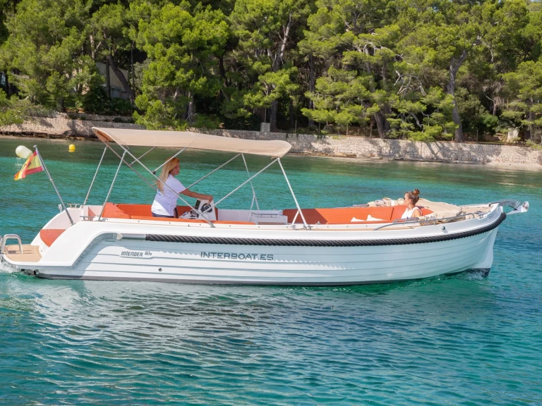 Louer Bateau à moteur avec ou sans skipper Interboat à Port de Pollença