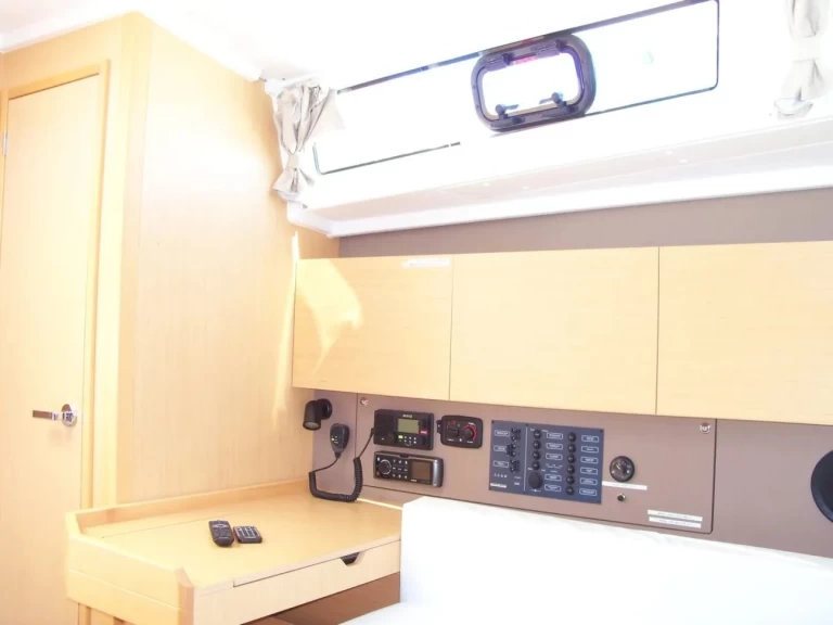 Location bateau Bénéteau Oceanis 38 à Trogir sur Samboat