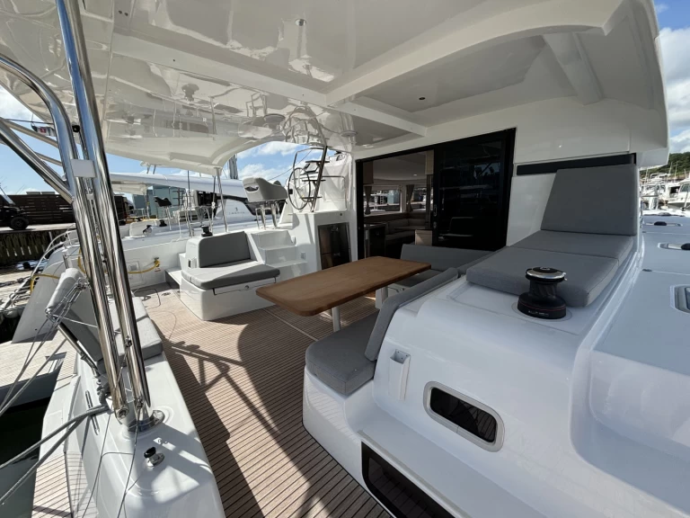 Louer Catamaran avec ou sans skipper Lagoon à Playa Sardinera