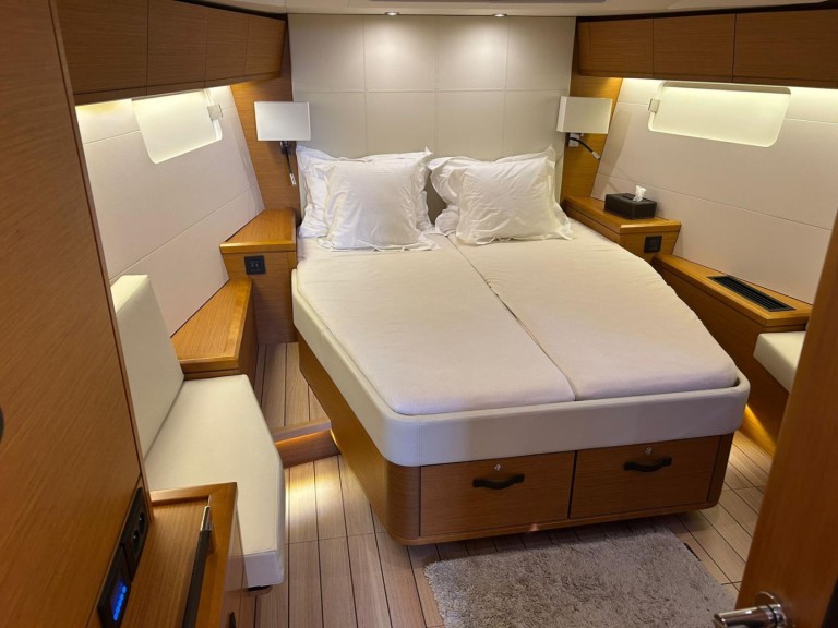 Louer Voilier avec ou sans skipper Jeanneau à Dénia