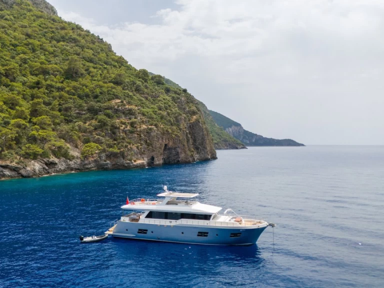Location Yacht à Gücek - Custom Made Lavin