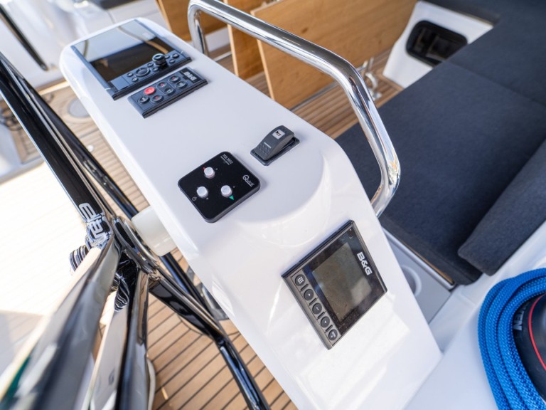 Louer Voilier avec ou sans skipper Elan à Kaštela