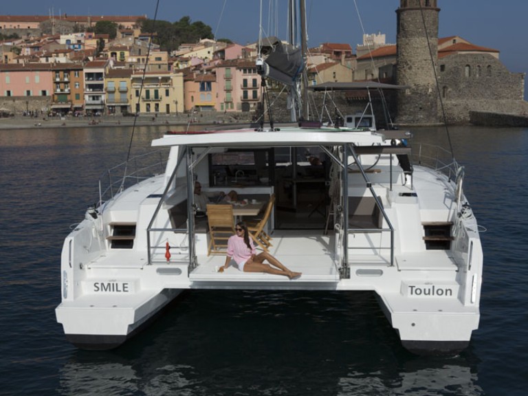 Bali Catamarans Bali 4.5 a louer à Álimos