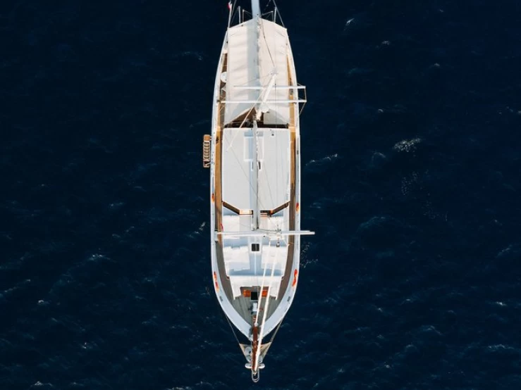 Custom Made Beyaz Lale a louer à Kos