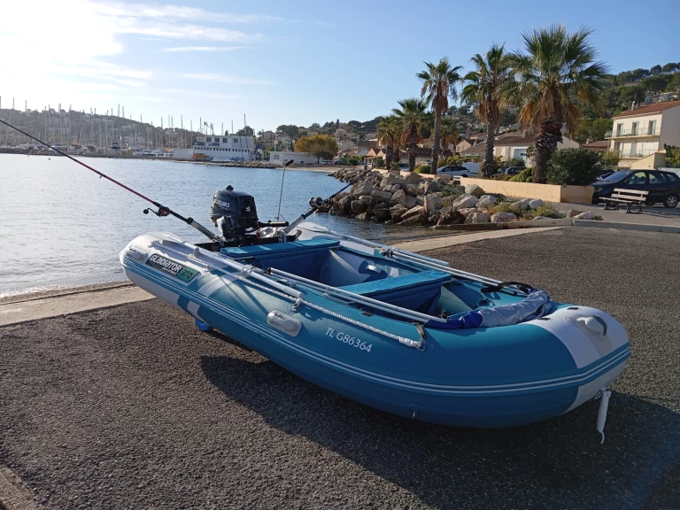 Location Bateau à moteur Gladiator avec permis