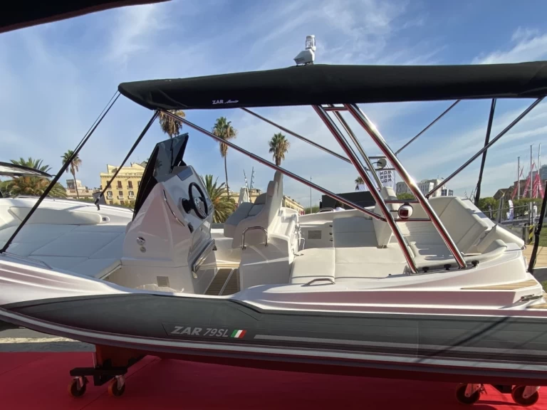 Louer Semi-rigide avec ou sans skipper Zar à Port de Pollença