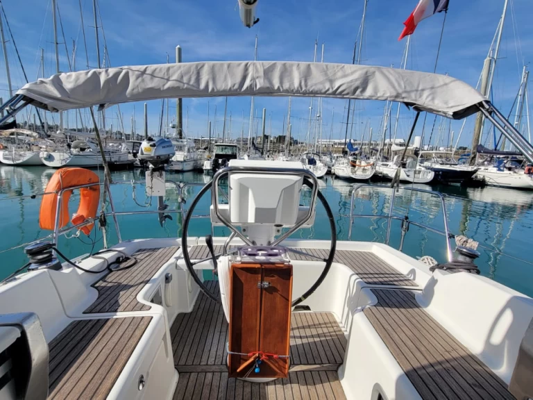 Location à Saint-Quay-Portrieux - Bénéteau Oceanis 31 Dl sur SamBoat