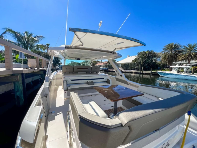 Louer Yacht avec ou sans skipper Tiara à Palm Beach