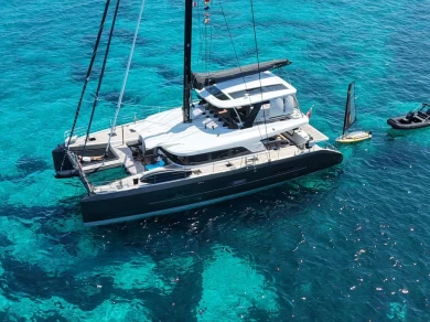 Lagoon Lagoon Sixty5 2025 charter bareboat eller skeppad i Barcelone