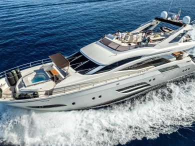 Noleggio Yacht di lusso Dominator-Shipyard con patente nautica