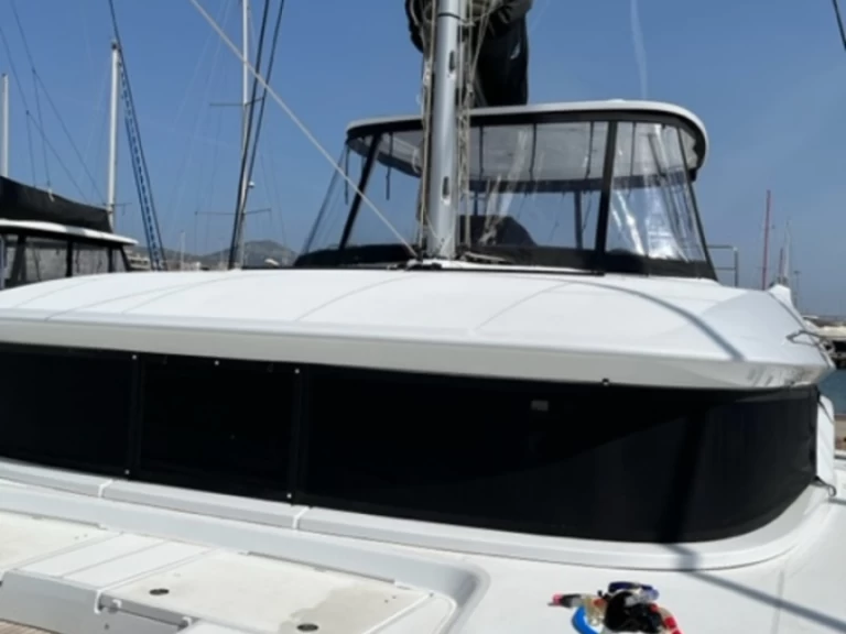 Location bateau Lagoon Lagoon 50 à Álimos sur Samboat