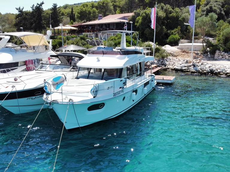 Bénéteau Swift Trawler 41 Fly a louer à Biograd na Moru