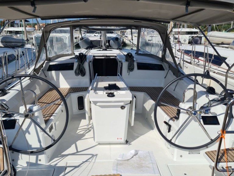Location à Kos - Bénéteau Oceanis 40.1 sur SamBoat