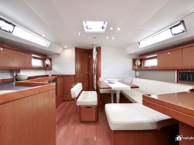 Voilier à louer à Cannigione au meilleur prix