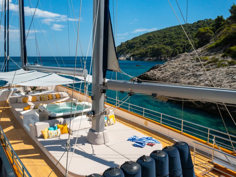 Louez un  Luxury Sailing Yacht Dalmatino à Split