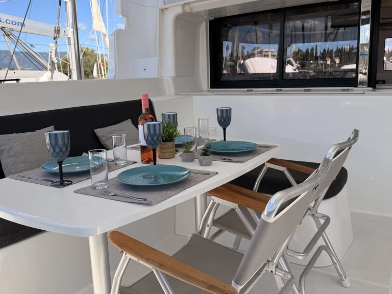 Louez un Lagoon Lagoon 46 à Gouviá