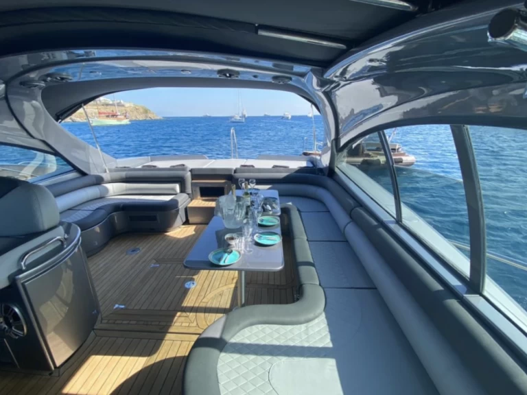 Location à Mykonos (Ville) - Pershing Pershing 54 sur SamBoat