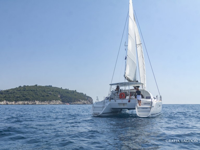 Louer Catamaran avec ou sans skipper Lagoon à Komolac