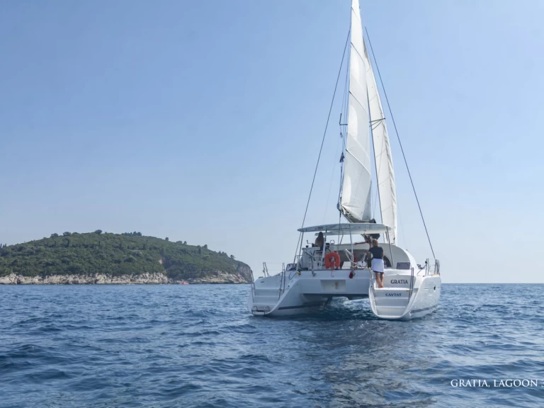 Louer Catamaran avec ou sans skipper Lagoon à Komolac