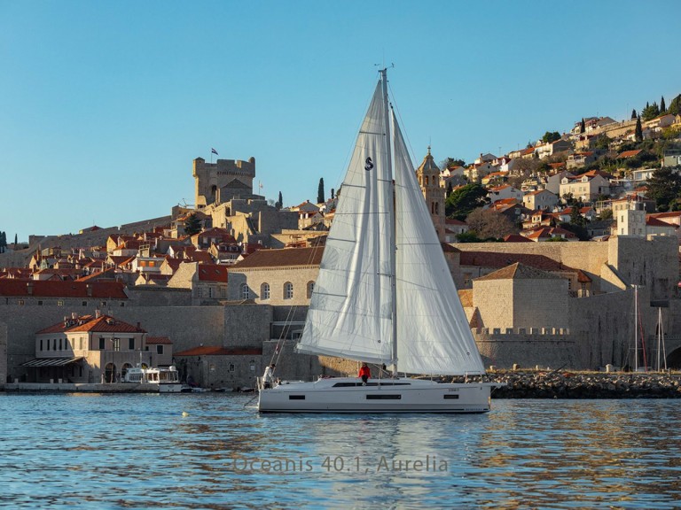 Louez un Bénéteau Oceanis 40.1 à Komolac