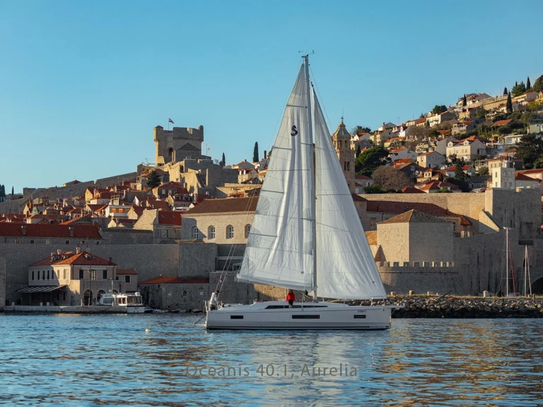 Louez un Bénéteau Oceanis 40.1 à Komolac