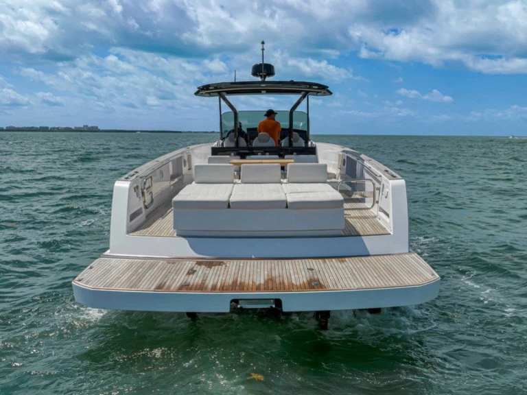 Location bateau Pardo Yachts Pardo 43 à Miami Beach sur Samboat