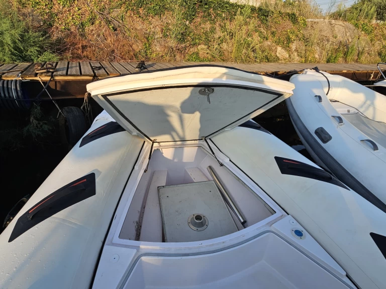 Location à Sanary-sur-Mer - Selva Selva 640 sur SamBoat