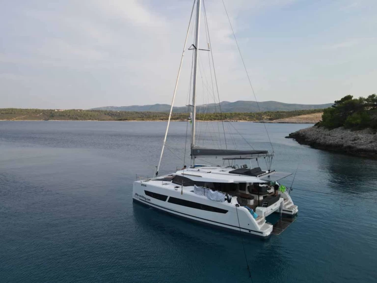 Louer Catamaran avec ou sans skipper Fountaine Pajot à Pula