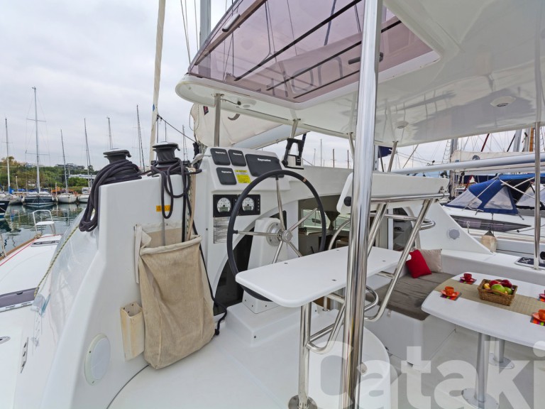 Louer Catamaran avec ou sans skipper Lagoon à Lávrio