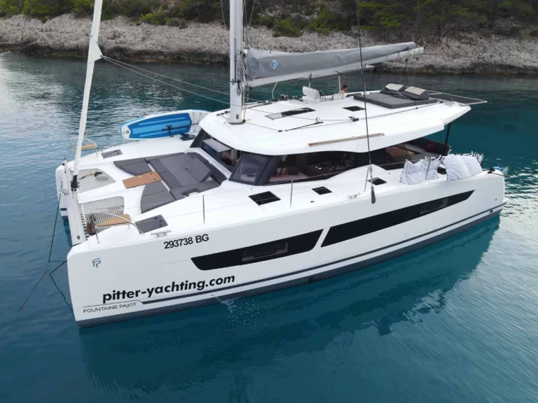 Location Catamaran Fountaine Pajot avec permis
