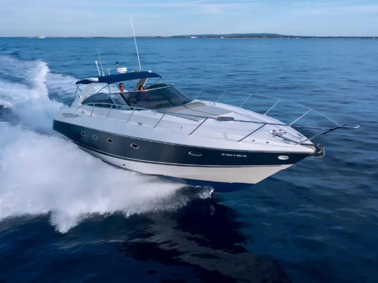 Louez un Sunseeker Camargue 50 à Ibiza (Ville)