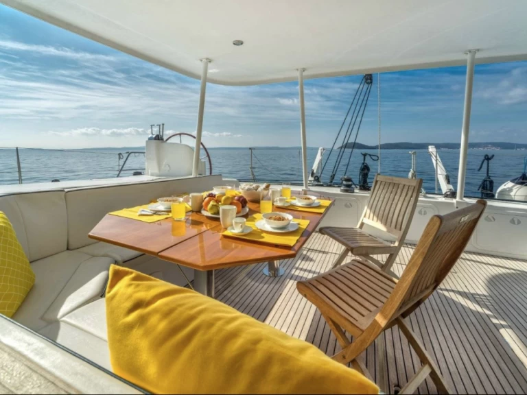 Louer Catamaran avec ou sans skipper Lagoon à La Ciotat