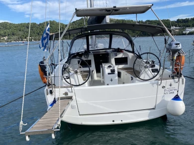 Pronájem lodi Jeanneau Sun Odyssey 41 v Skiathos na Samboatu