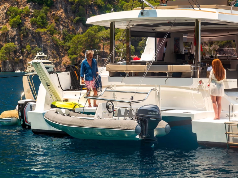 Catamaran à louer à Seget Donji au meilleur prix