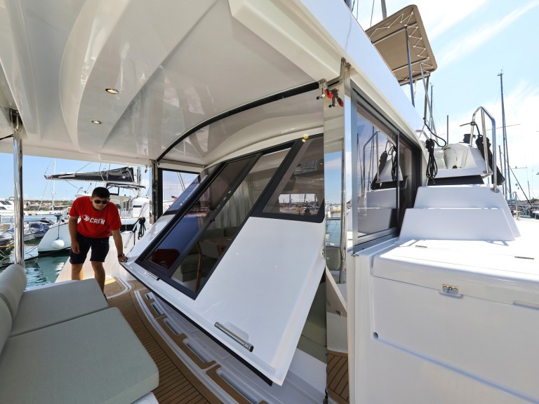 Catamaran à louer à Seget Donji au meilleur prix
