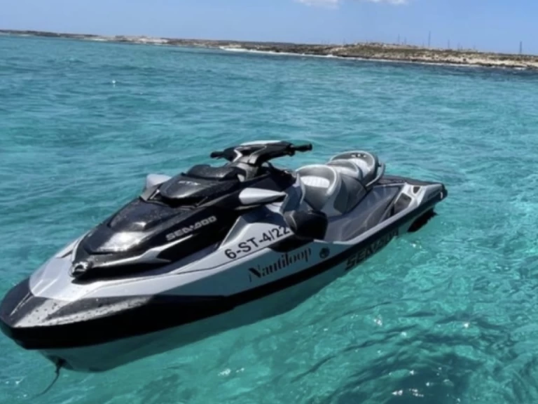 Location bateau Sea-Doo gtx limited 300cv à Ibiza (Ville) sur Samboat