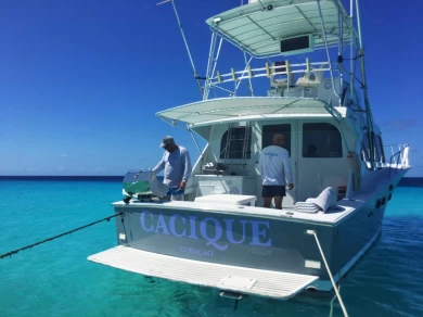 Barca a motore a noleggio a Willemstad al miglior prezzo