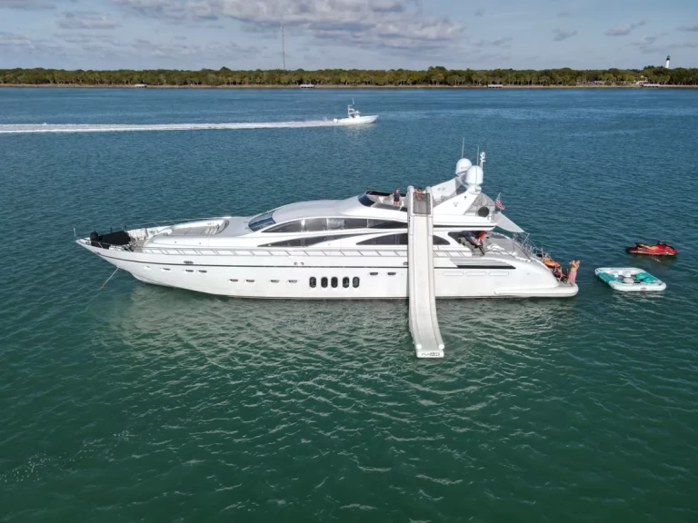 Yacht à louer à Miami Beach au meilleur prix