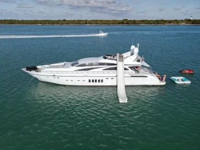 Yacht di lusso a noleggio a Miami Beach al miglior prezzo