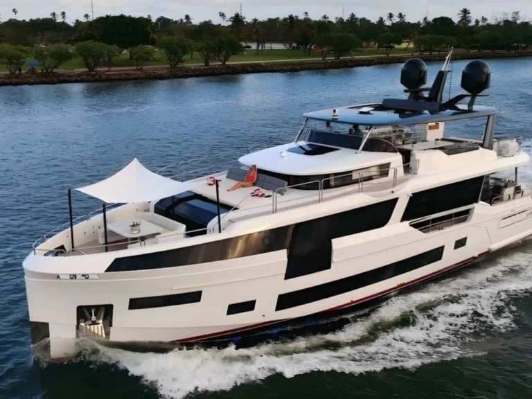 Location à Miami Beach - Sirena 88’ Sirena sur SamBoat