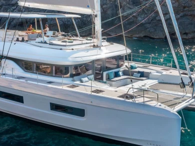 Noleggio Yacht di lusso con o senza skipper Lagoon a Portisco