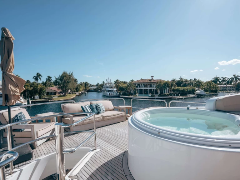 Location bateau Lazzara Lady Kristina à Fort Lauderdale sur Samboat