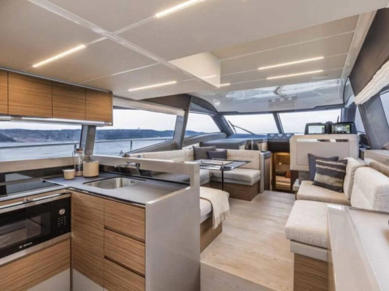 Louez un Ferretti Ferretti Yachts 450 à Rogoznica