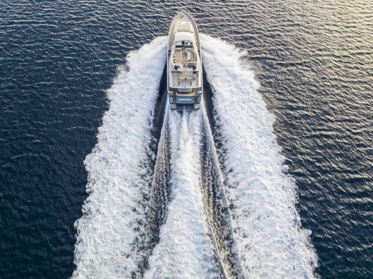 Location Yacht à Athènes - Posillipo 7 8 ' 5 "