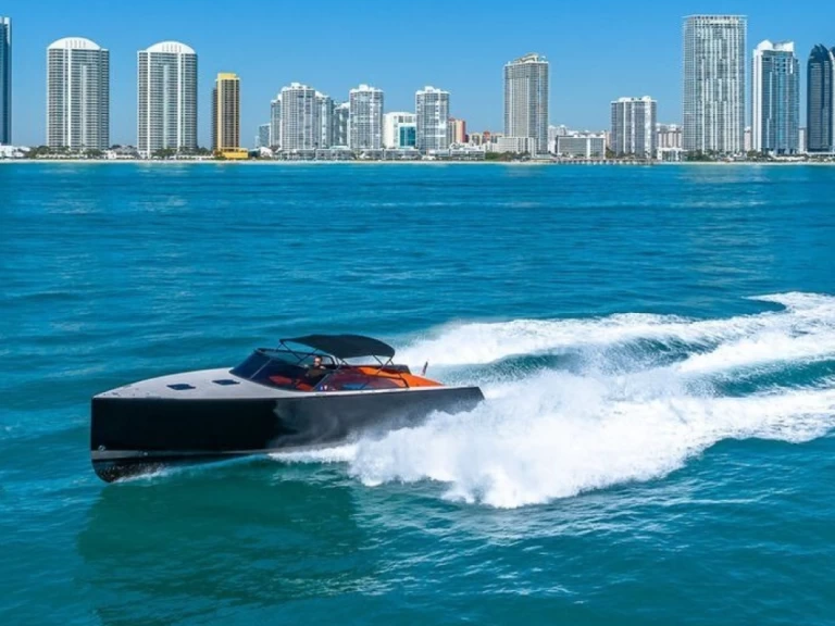 Location Bateau à moteur à Miami - VanDutch VanDutch 40