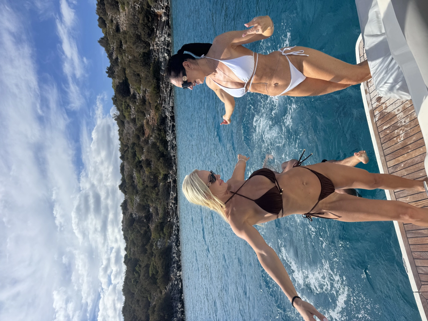 Sea Ray Sea Ray 410 Sundancer a louer à Agios Nikolaos