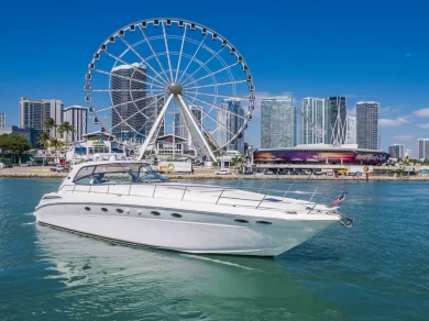 Yacht di lusso a noleggio a Miami al miglior prezzo