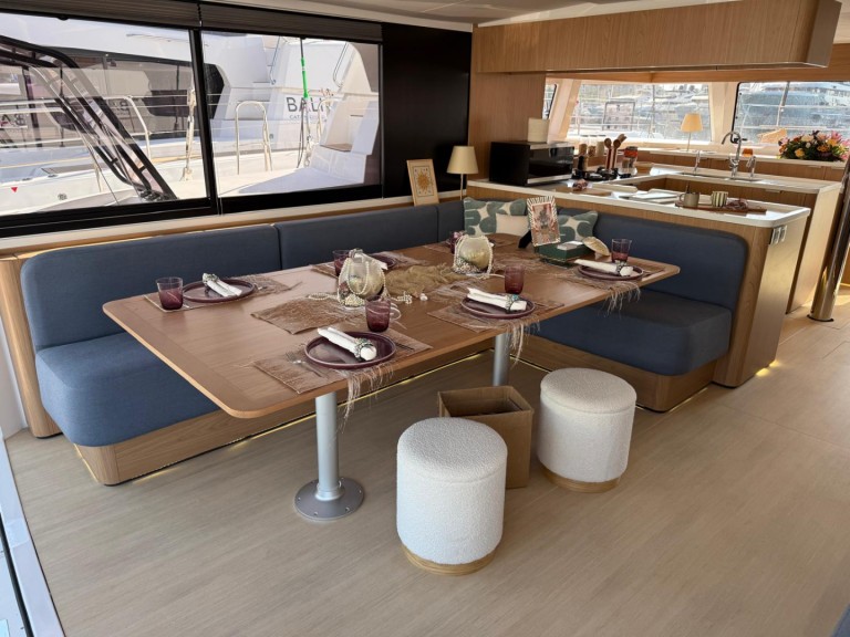 Catamaran à louer à Olbia au meilleur prix