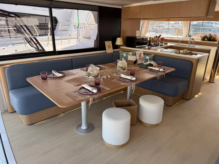 Catamaran à louer à Olbia au meilleur prix